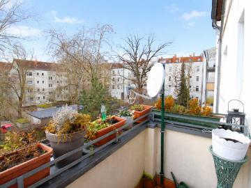 Wohnung zum Kaufen in Berlin 299.900,00 EUR 81.82 m²