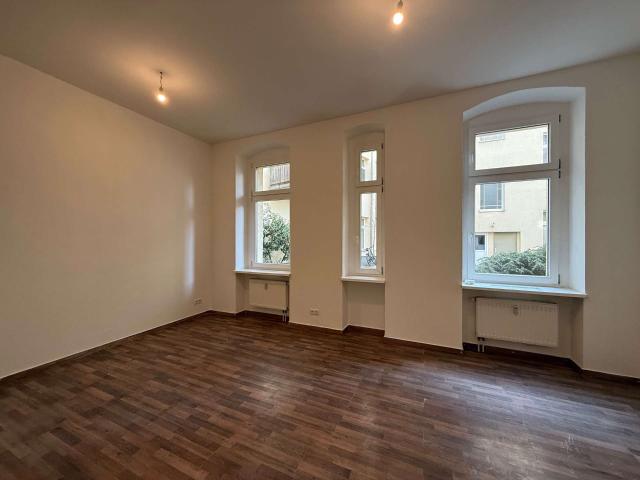 Wohnung zum Kaufen in Berlin 379.000,00 EUR 82.86 m²
