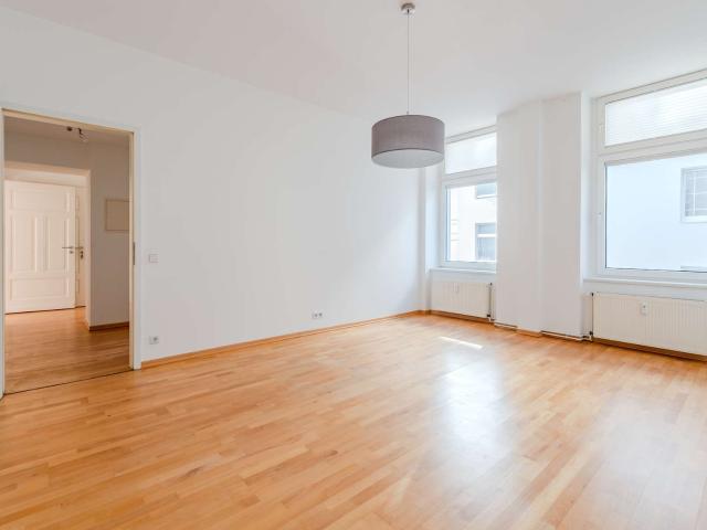 Wohnung zum Kaufen in Berlin 389.000,00 EUR 73.09 m²