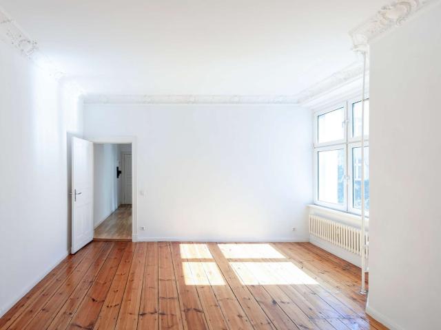 Wohnung zum Kaufen in Berlin 339.000,00 EUR 49.61 m²
