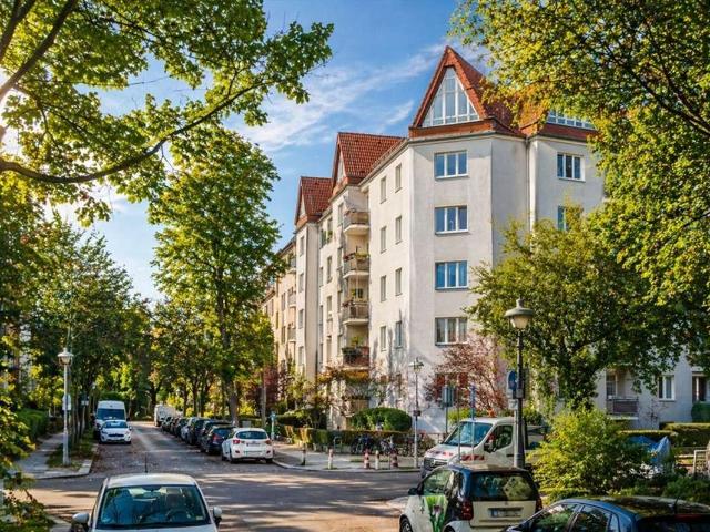 Wohnung zum Kaufen in Berlin 412.000,00 EUR 70.53 m²