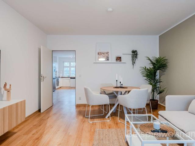 Wohnung zum Kaufen in Berlin 415.446,00 EUR 77.44 m²