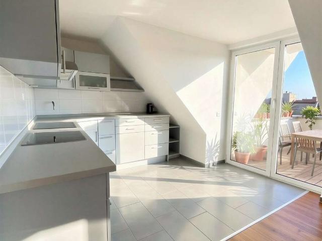 Wohnung zum Kaufen in Berlin 666.000,00 EUR 153.42 m²