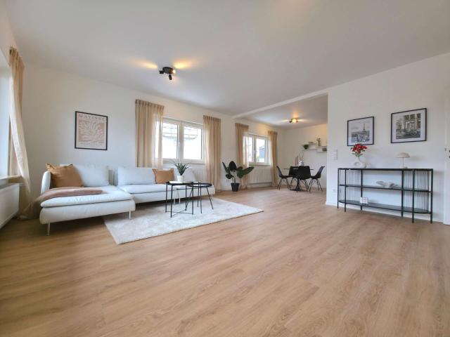 Wohnung zum Kaufen in Goldbach 399.000,00 EUR 97 m²
