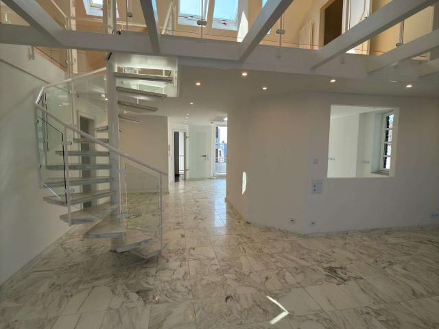 Wohnung zum Kaufen in Grevenbroich Wevelingoven 495.000,00 EUR 180 m²