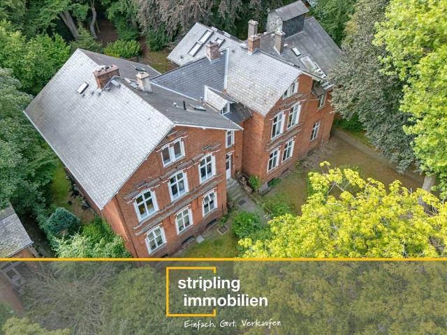 Wohnung zum Kaufen in Delmenhorst 299.900,00 EUR 117.56 m²