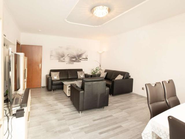 Wohnung zum Kaufen in Dietzenbach 299.000,00 EUR 94 m²