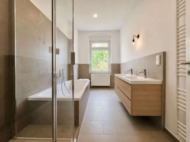 Wohnung zum Kaufen in Dresden 380.000,00 EUR 98.08 m²