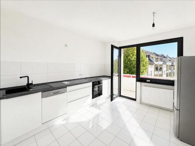 Wohnung zum Kaufen in Düsseldorf 469.000,00 EUR 112.5 m²