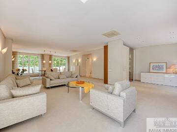 Wohnung zum Kaufen in Düsseldorf 749.000,00 EUR 133.56 m²