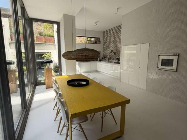 Wohnung zum Kaufen in Düsseldorf 1.350.000,00 EUR 144 m²