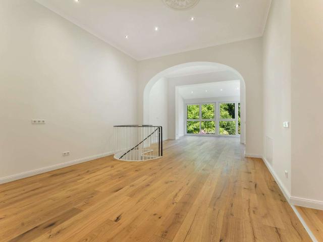 Wohnung zum Kaufen in Düsseldorf 1.760.000,00 EUR 246 m²