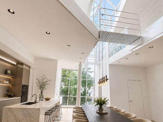 Wohnung zum Kaufen in Düsseldorf 1.849.000,00 EUR 208 m²