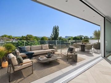 Wohnung zum Kaufen in Düsseldorf 1.985.000,00 EUR 219 m²
