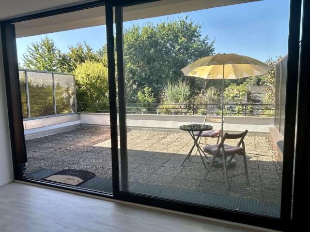 Wohnung zum Kaufen in Düsseldorf 270.000,00 EUR 67 m²