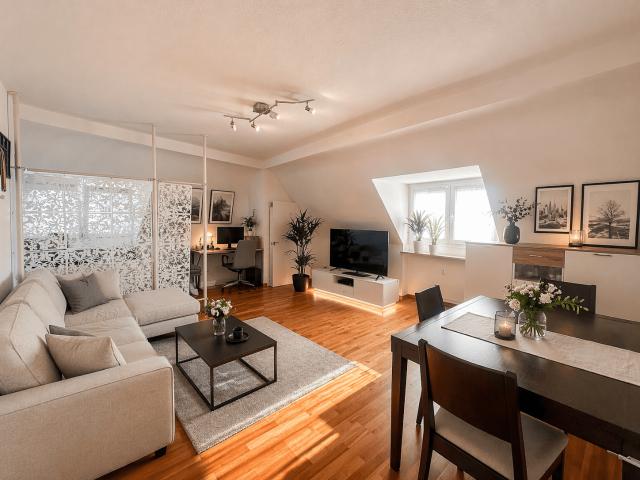 Wohnung zum Kaufen in Düsseldorf 299.000,00 EUR 68.14 m²