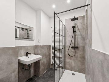 Wohnung zum Kaufen in Düsseldorf 336.000,00 EUR 92 m²