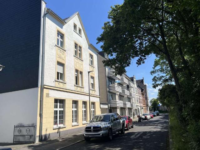 Wohnung zum Kaufen in Düsseldorf 349.900,00 EUR 105 m²