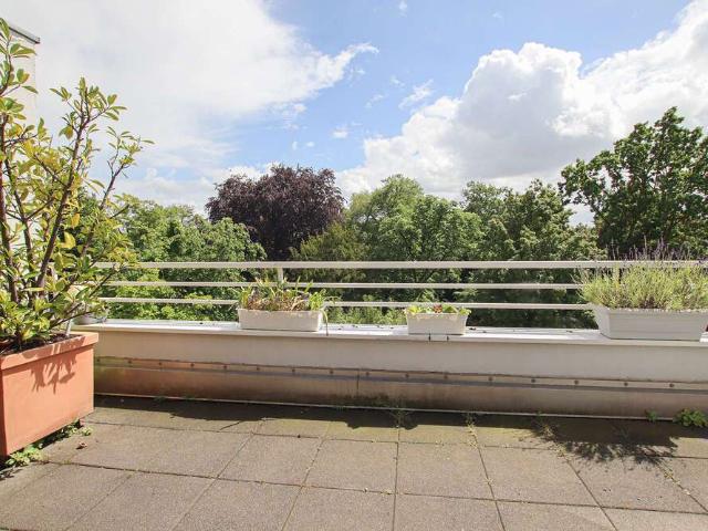 Wohnung zum Kaufen in Düsseldorf 384.000,00 EUR 101 m²