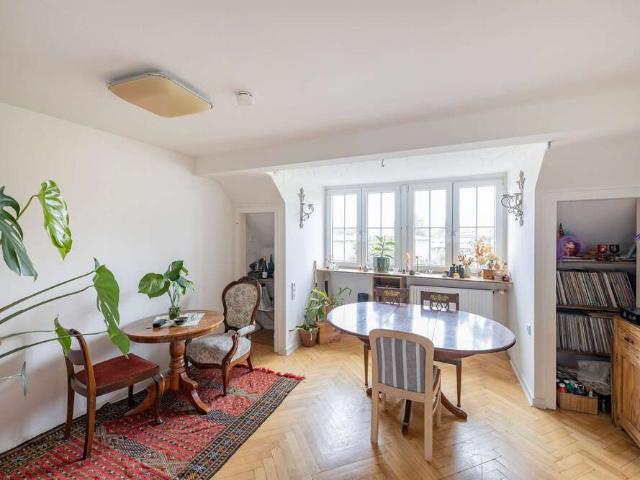 Wohnung zum Kaufen in Düsseldorf 390.000,00 EUR 83 m²