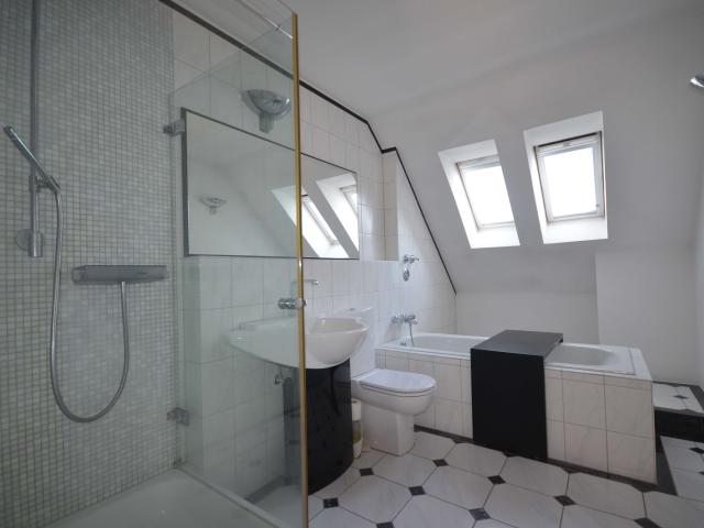Wohnung zum Kaufen in Erkrath 270.000,00 EUR 90 m²
