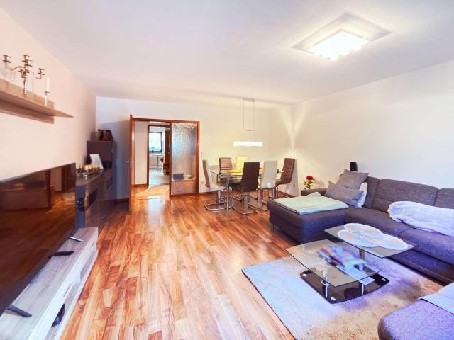 Wohnung zum Kaufen in Erlangen 275.000,00 EUR 82 m²