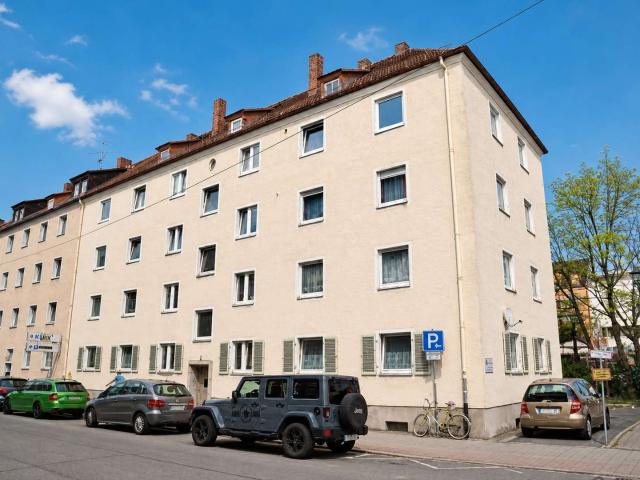 Wohnung zum Kaufen in Erlangen 305.000,00 EUR 67.39 m²