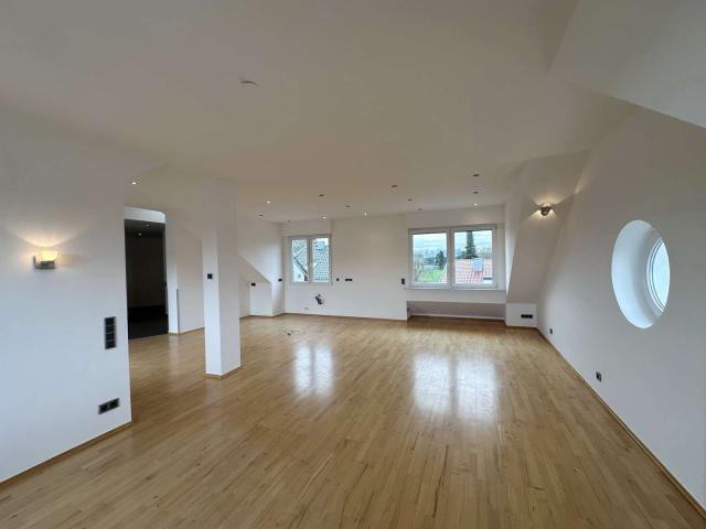 Wohnung zum Kaufen in Eschweiler 329.000,00 EUR 122.59 m²