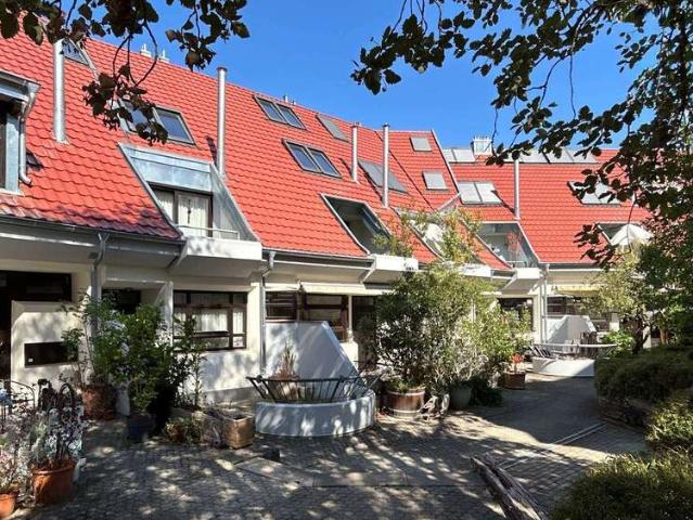 Wohnung zum Kaufen in Freiburg i. Br. Unterwiehre Süd 1.040.000,00 EUR 160 m²