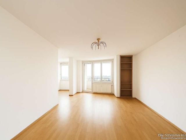 Wohnung zum Kaufen in Freiburg im Breisgau 290.000,00 EUR 82 m²