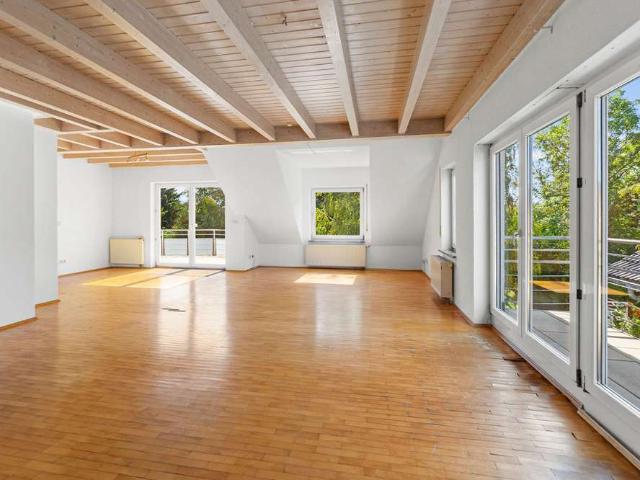 Wohnung zum Kaufen in Friedrichshafen 370.000,00 EUR 117.71 m²