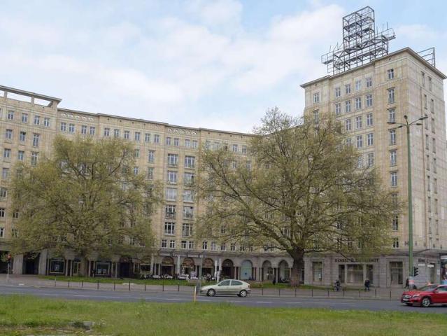 Wohnung zum Kaufen in Friedrichshain 430.000,00 EUR 90.44 m²