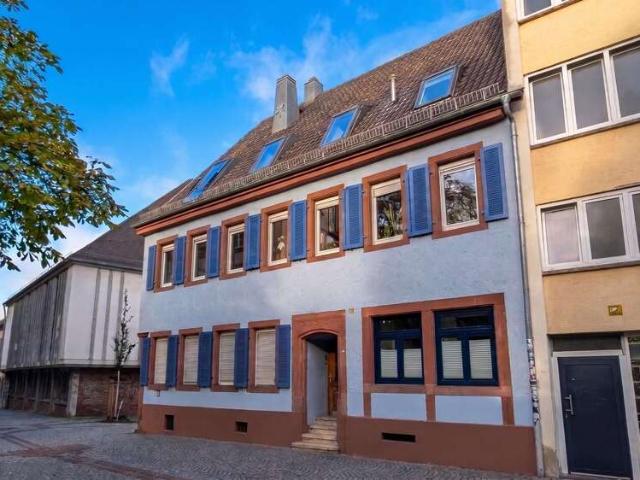 Wohnung zum Kaufen in Kaiserslautern 384.000,00 EUR 152.6 m²