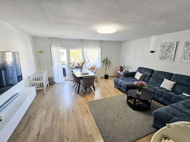 Wohnung zum Kaufen in Karlsruhe Neureut 325.000,00 EUR 87.21 m²