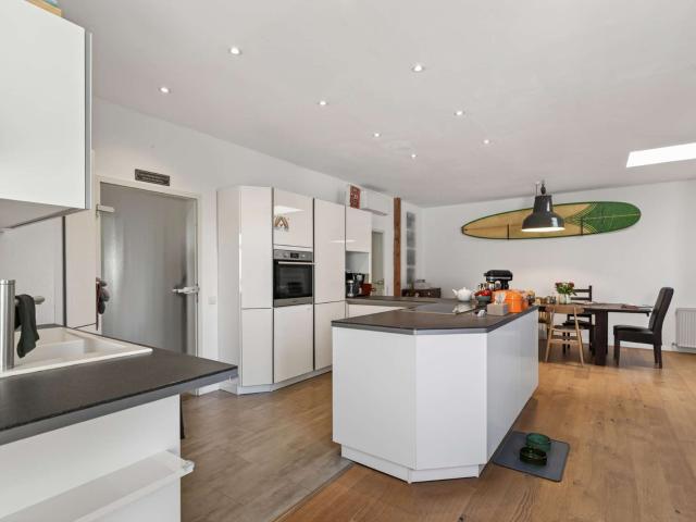 Wohnung zum Kaufen in Karlsruhe 649.000,00 EUR 145 m²