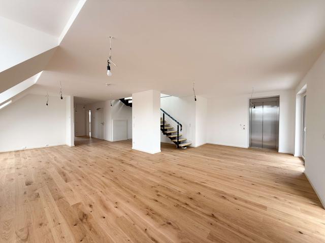 Wohnung zum Kaufen in Kitzingen 819.000,00 EUR 156 m²