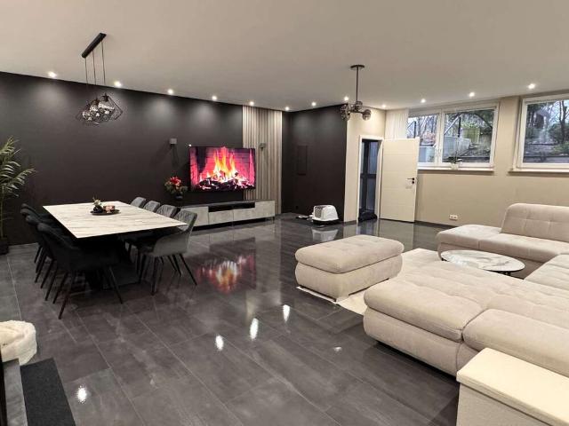 Wohnung zum Kaufen in Krefeld 289.000,00 EUR 163 m²
