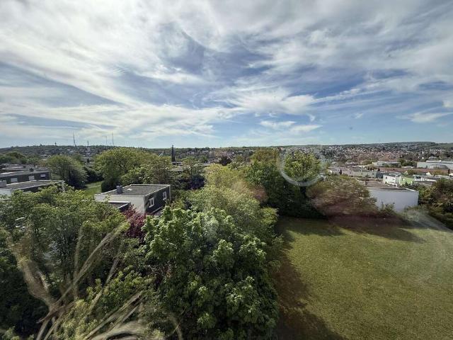 Wohnung zum Kaufen in Höchberg 410.000,00 EUR 140 m²