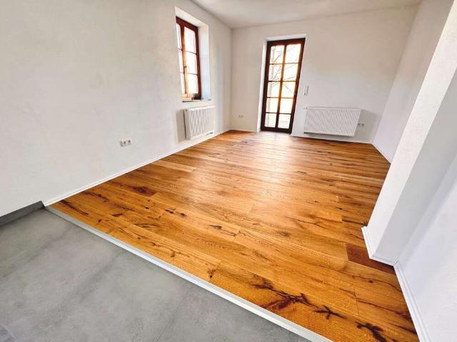 Wohnung zum Kaufen in Heßdorf 319.000,00 EUR 77.9 m²