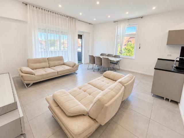 Wohnung zum Kaufen in Lampertheim Hüttenfeld 299.000,00 EUR 90 m²