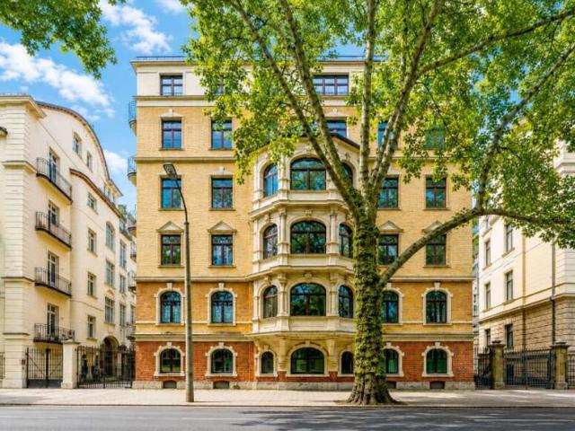 Wohnung zum Kaufen in Leipzig 1.020.000,00 EUR 192.51 m²