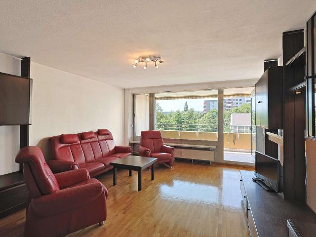 Wohnung zum Kaufen in Leonberg 265.000,00 EUR 107 m²