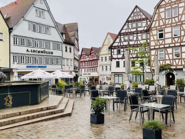 Wohnung zum Kaufen in Leonberg 365.000,00 EUR 136.39 m²