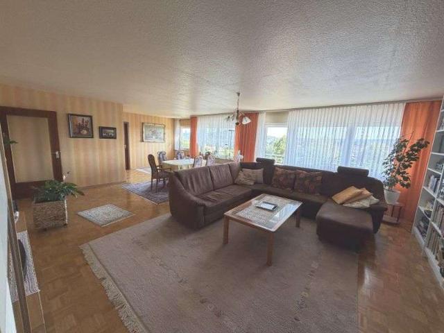 Wohnung zum Kaufen in Leonberg Höfingen 295.000,00 EUR 142 m²