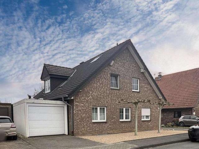 Wohnung zum Kaufen in Moers 289.000,00 EUR 110 m²