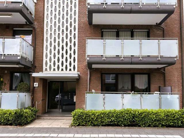 Wohnung zum Kaufen in Meerbusch 268.000,00 EUR 83 m²