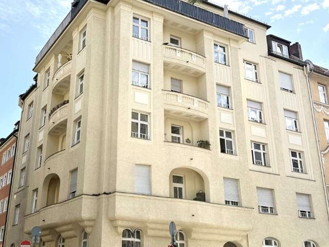 Wohnung zum Kaufen in München 1.820.000,00 EUR 132.4 m²