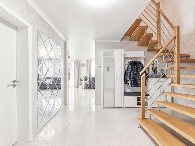 Wohnung zum Kaufen in Münsingen 449.000,00 EUR 131 m²