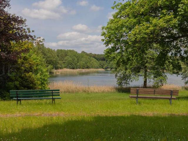 Wohnung zum Kaufen in Neuglobsow 450.000,00 EUR 131 m²