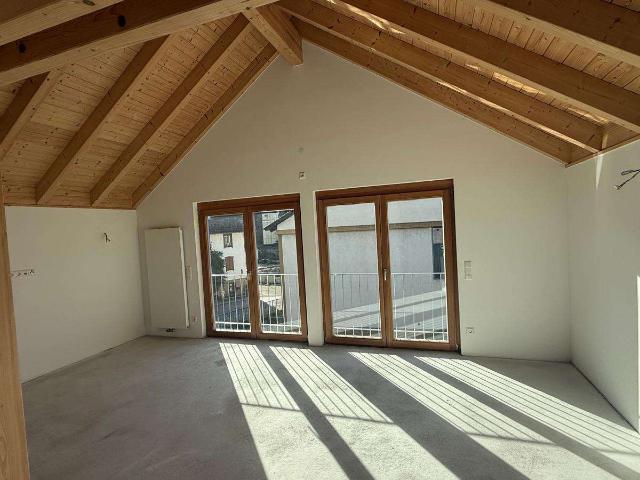 Wohnung zum Kaufen in Neuenbürg 299.999,00 EUR 137 m²